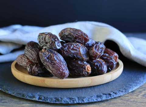 خرید خرما خشک دراز + قیمت فروش استثنایی